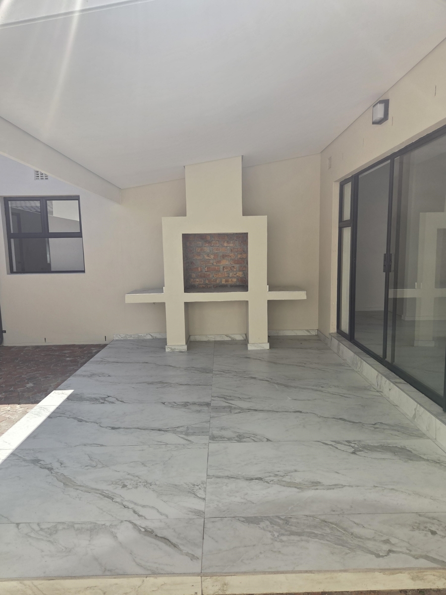 3 Bedroom Property for Sale in Soneike Western Cape